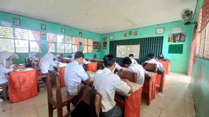 Kelas XII C Semangat Belajar Ushul Fiqh: Menyelami Dasar-Dasar Hukum Islam