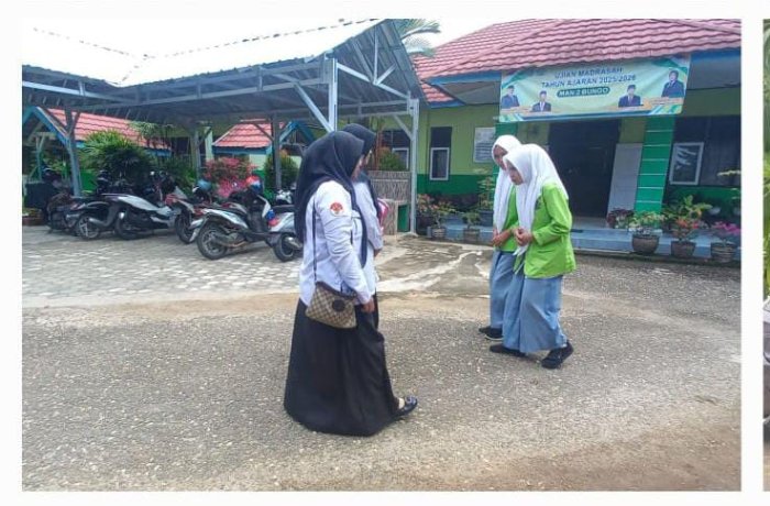 Sopan Santun Jadi Budaya, Siswa MAN 2 Bungo Tunjukkan Rasa Hormat kepada Guru