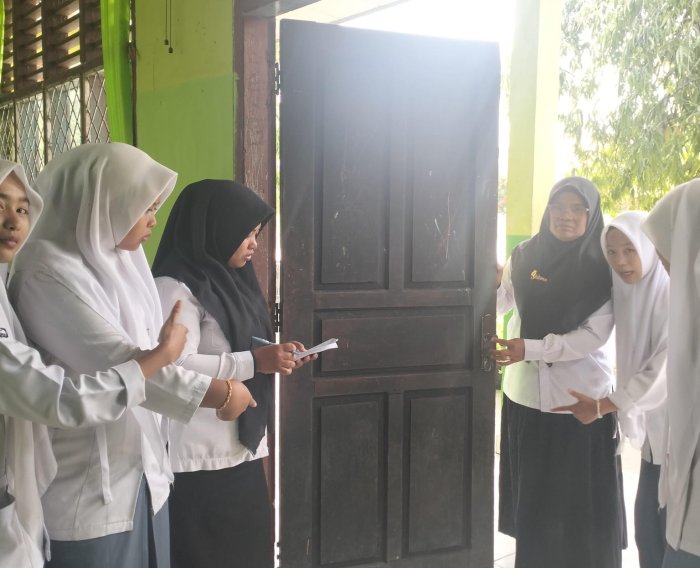 Waka Sarpras MAN 2 Bungo Lakukan Pengecekan Sarana Prasarana untuk Update SIM Sarpras