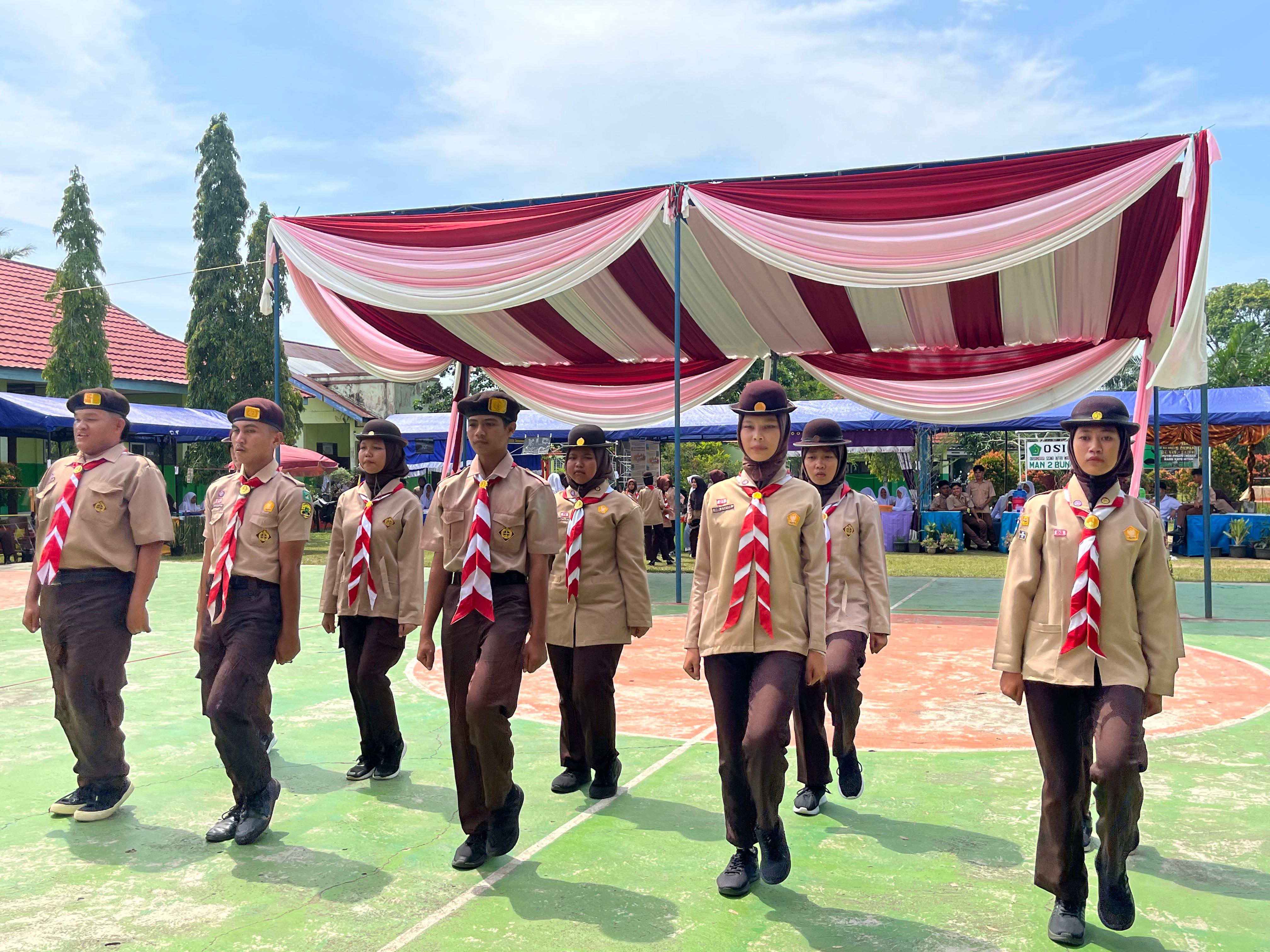 Penuh Kreasi, Lomba Baris Berbaris MAN 2 Bungo Dalam Kegiatan Porseka