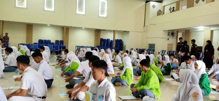 Semangat dan Kreativitas Siswa MAN 2 Bungo Warnai National Poster Competition 2026