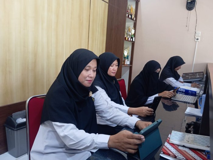 Waka Kurikulum Dorong Siswa Berprestasi, Daftarkan Tim IPA ke Olimpiade di Global House