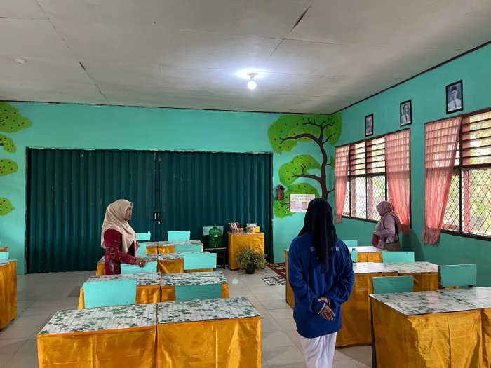 MAN 2 Bungo Gelar Lomba Kebersihan Kelas, Kepala Madrasah dan Waka Kesiswaan Turun Langsung Menjadi Juri