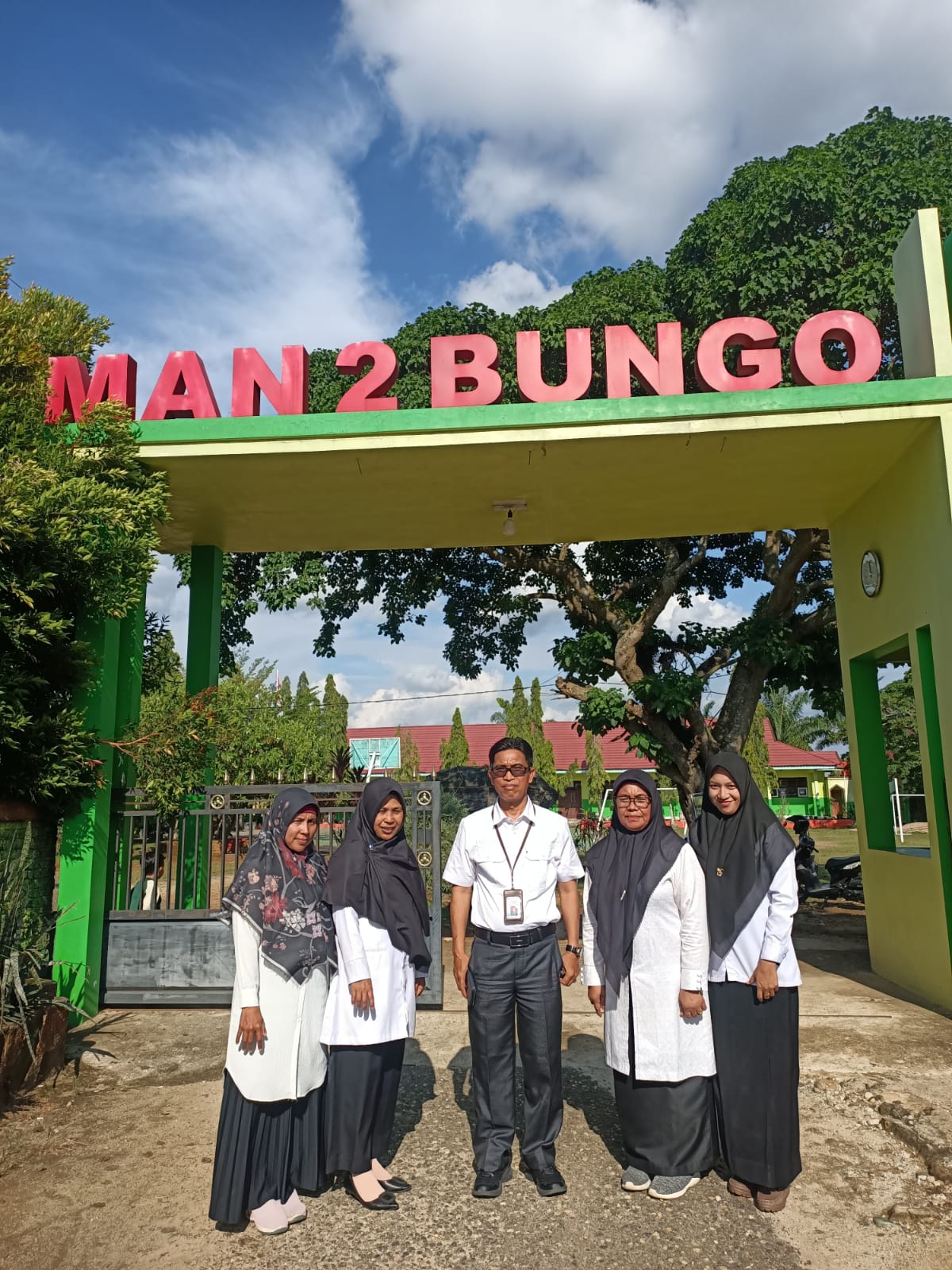 VISITASI PENDAMPINGAN TINDAK LANJUT HASIL ASESMEN KOMPETENSI MADRASAH INDONESIA (AKMI) 2024 DI MAN 2 BUNGO