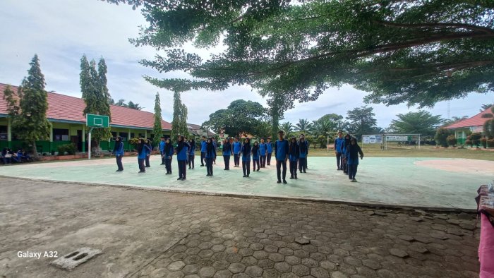 Kelas XII A MAN 2 Bungo Raih Sorotan di Lomba Senam Pensi, Wali Kelas Beri Dukungan Penuh