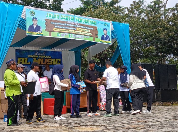 Siswa MAN 2 Bungo Raih Doorprize Menarik pada Jalan Santai HAB ke-80