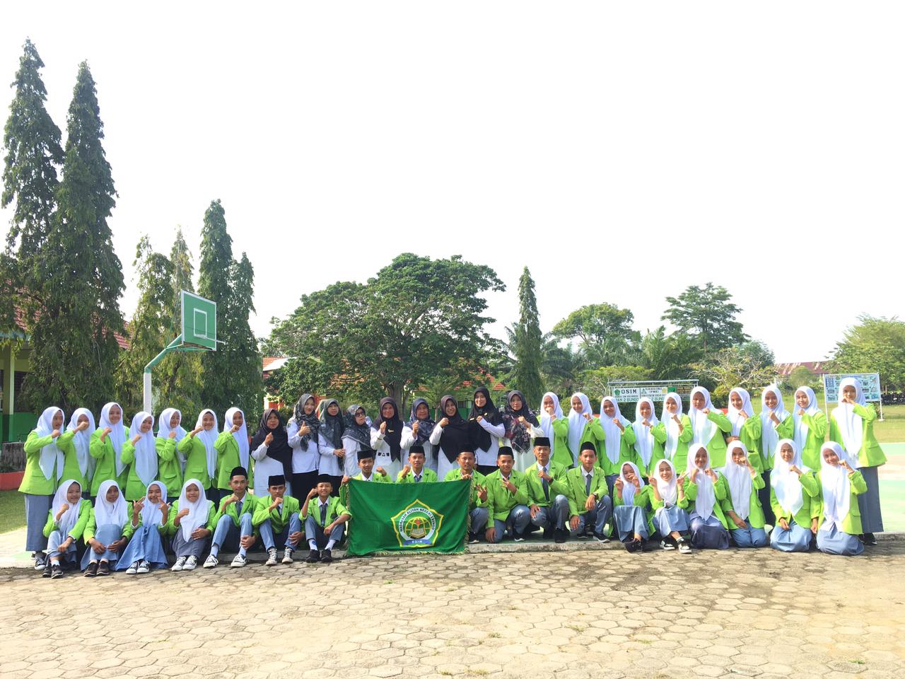 MAN 2 Bungo Gelar Pelantikan Pengurus OSIM Baru