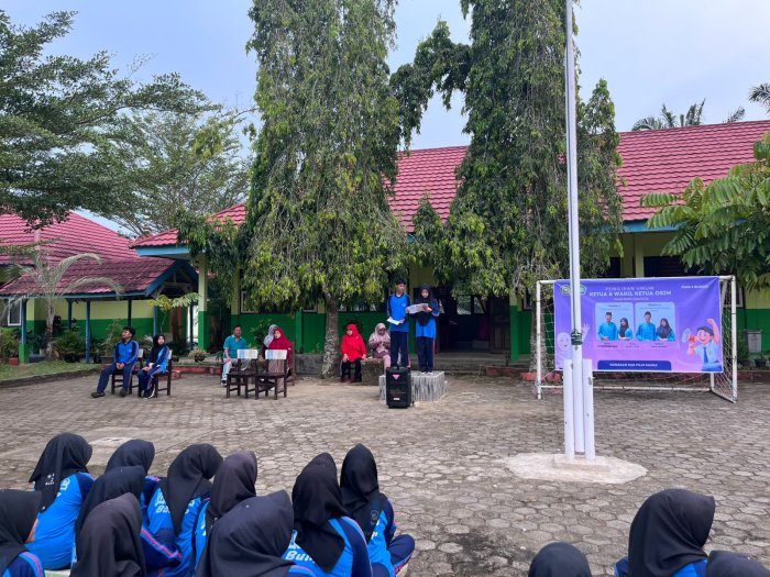 Penyampaian Visi dan Misi Calon Ketua dan Wakil Ketua OSIM MAN 2 Bungo : Ajang Latihan Demokrasi Siswa