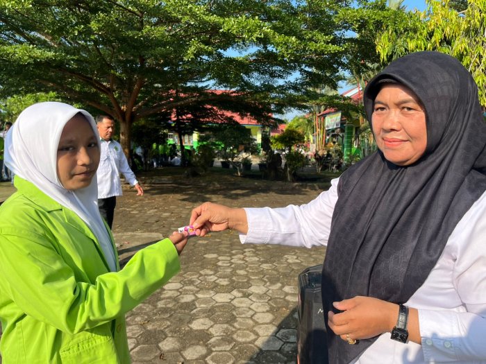 MAN 2 Bungo Bagikan Paket Internet untuk Akses Soal Google Form pada Pembukaan ASAS