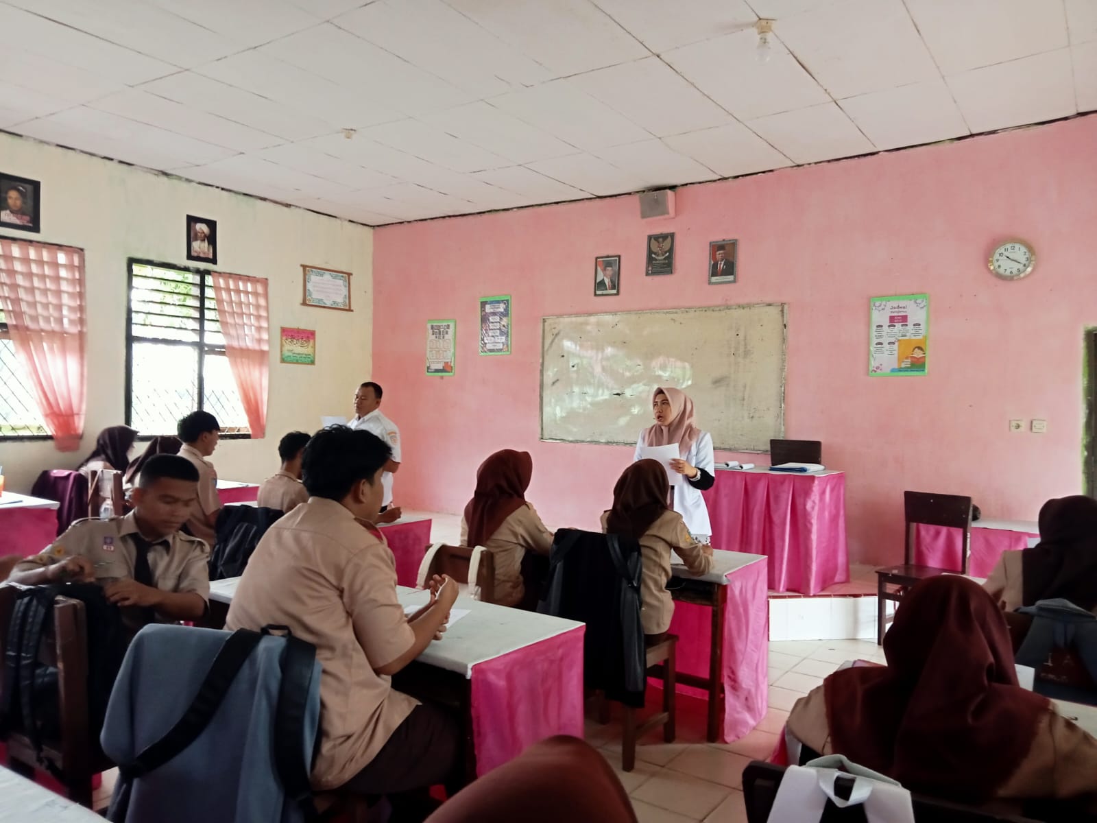 Skoring Deteksi Dini Masalah Emosi Dan Perilaku Dengan Menggunakan Kuisioner Kekuatan Dan Kelemahan (Strength and Diificulties Questionnaire-Sdq) Di MAN 2 Bungo