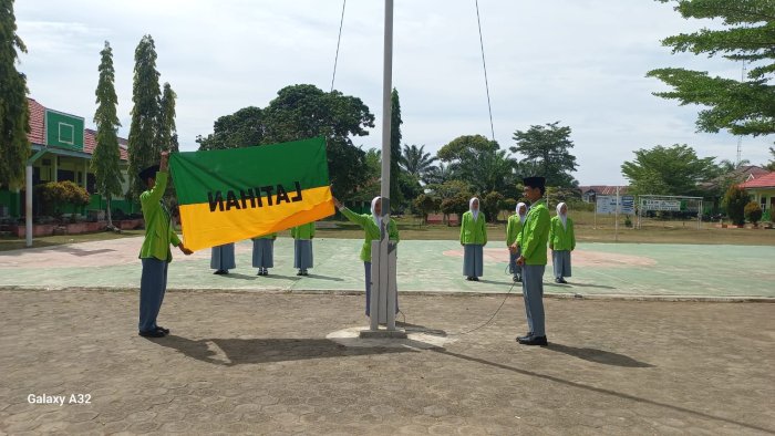 Kelas XI A Tampak Semangat Ikut Lomba Paskibraka