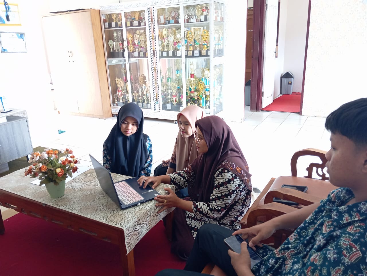 Dela Juniza dan M. Isa : Siap Berkompetisi pada â€œPemilihan Inisiator Muda Moderasi Beragama Madrasahâ€ Tahun 2024