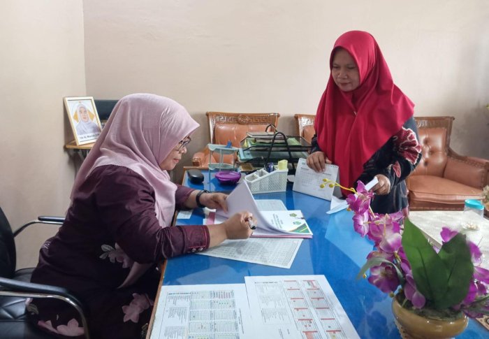 Kepala MAN 2 Bungo Lakukan Supervisi kepada Guru Ibu Binti Mastianah, S.Ag