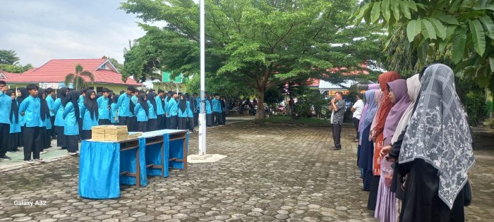 Orang Tua Antusias Ambil Rapor, MAN 2 Bungo Gelar Penerimaan Laporan Hasil Belajar Semester Genap TP 2025/2026 Orang Tua Antusias Ambil Rapor, MAN 2 Bungo Gelar Penerimaan Laporan Hasil Belajar Semester Genap TP 2025/2026