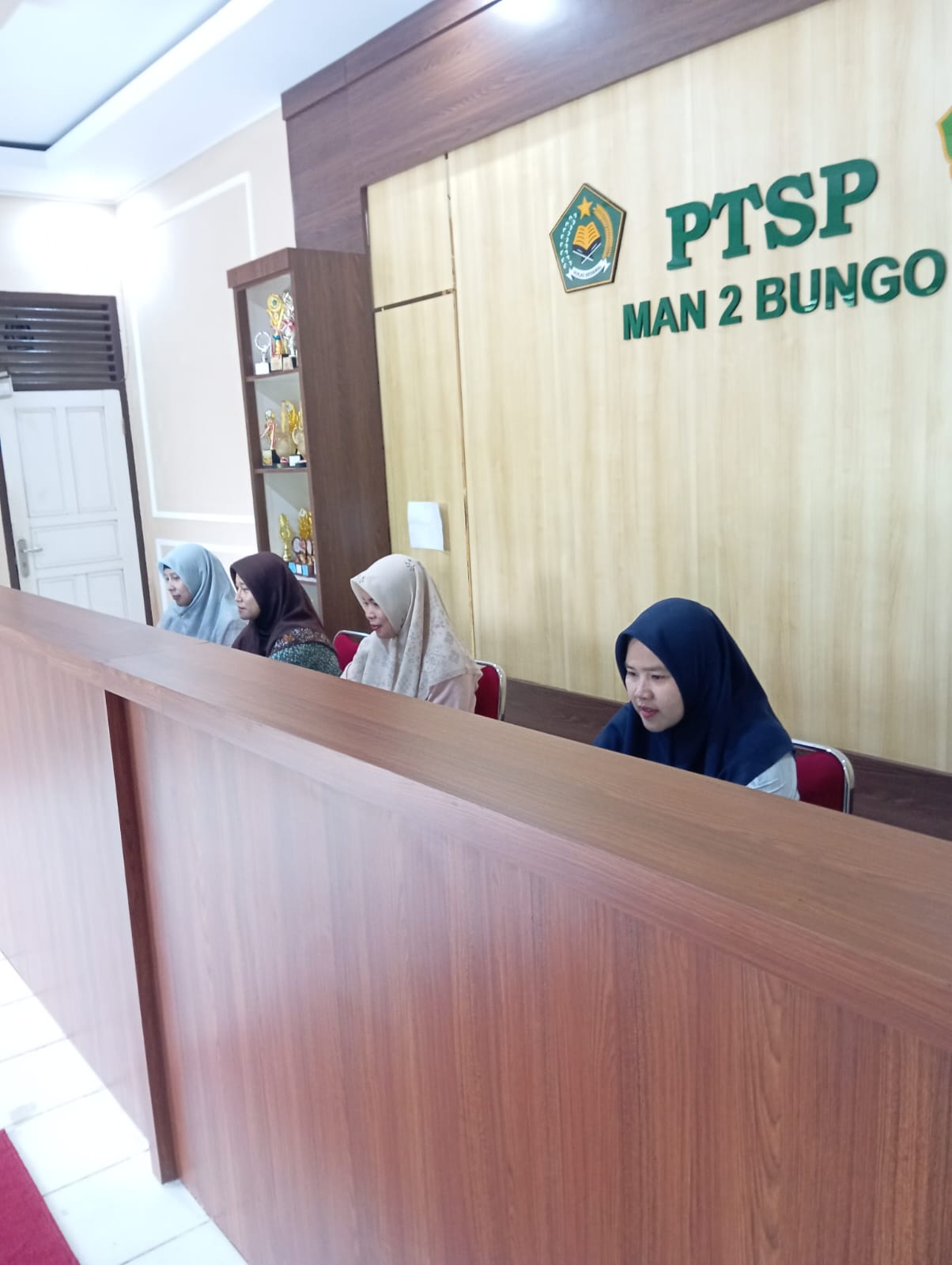 GURU DAN STAF BAIK PNS MAUPUN PPPK MAN 2 BUNGO MENGIKUTI MOOC PINTAR