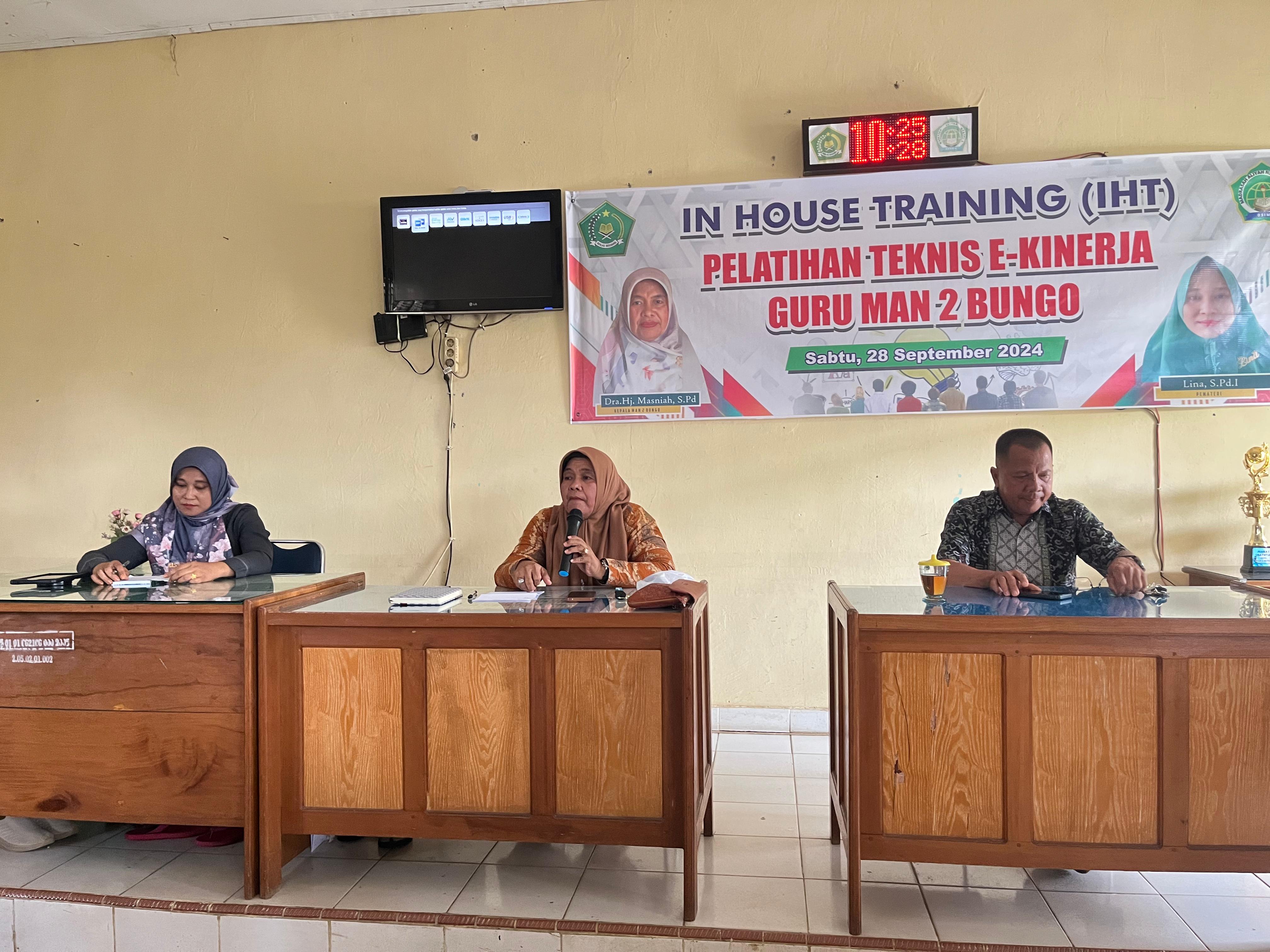 IN HOUSE TRAINING (IHT) PELATIHAN TEKNIS E-KINERJA GURU MAN 2 BUNGO