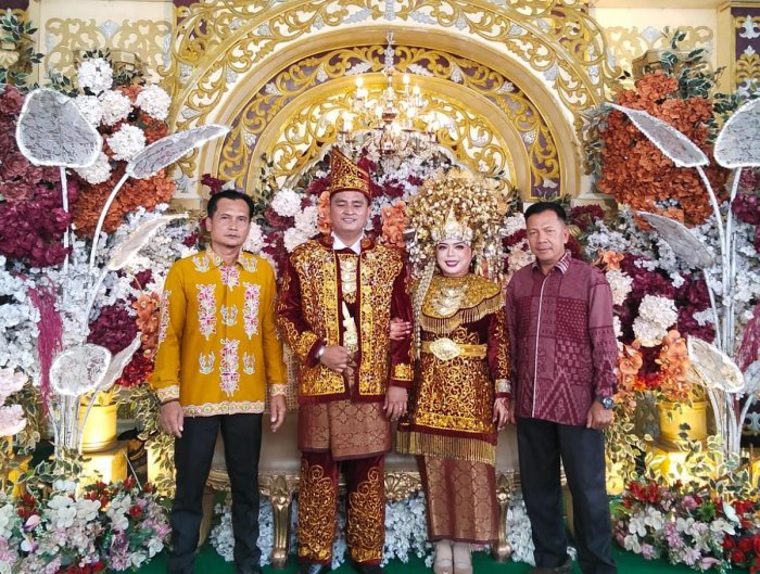 Pererat Silaturahmi, Waka Humas MAN 2 Bungo Bersama Guru Hadiri Undangan Keluarga Ketua Komite