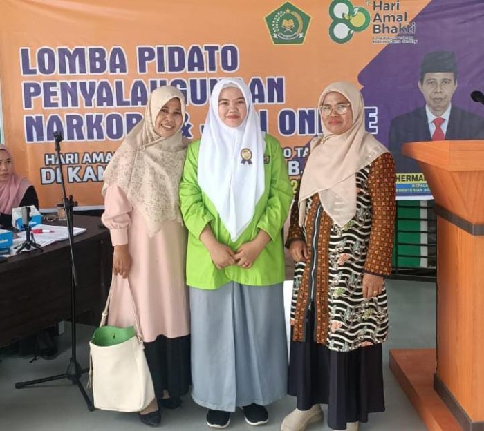 Guru Bahasa Indonesia Dampingi Siswa Wakili Madrasah pada Lomba Pidato HAB ke-80 Kemenag Bungo