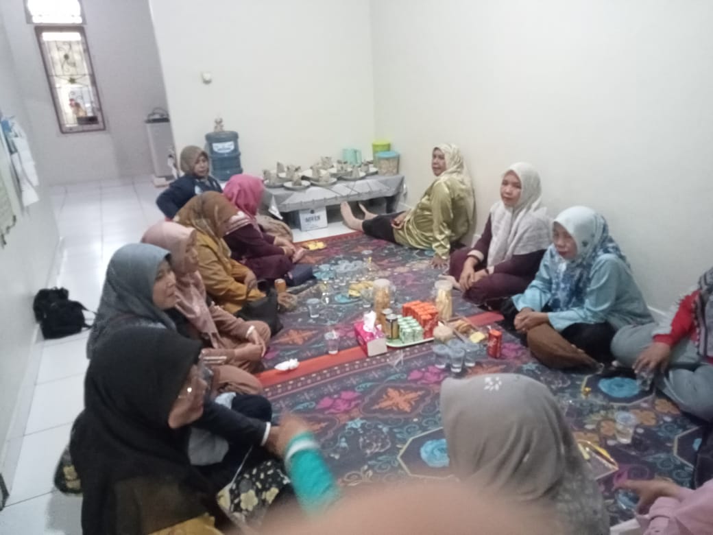 Takziah Kerumah Duka Mertua Dari Guru MAN 2 Bungo