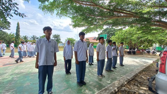 Langkah Tegap XI C! Siswa Antusias Latihan LKBB Jelang Lomba Pensi Antar Kelas