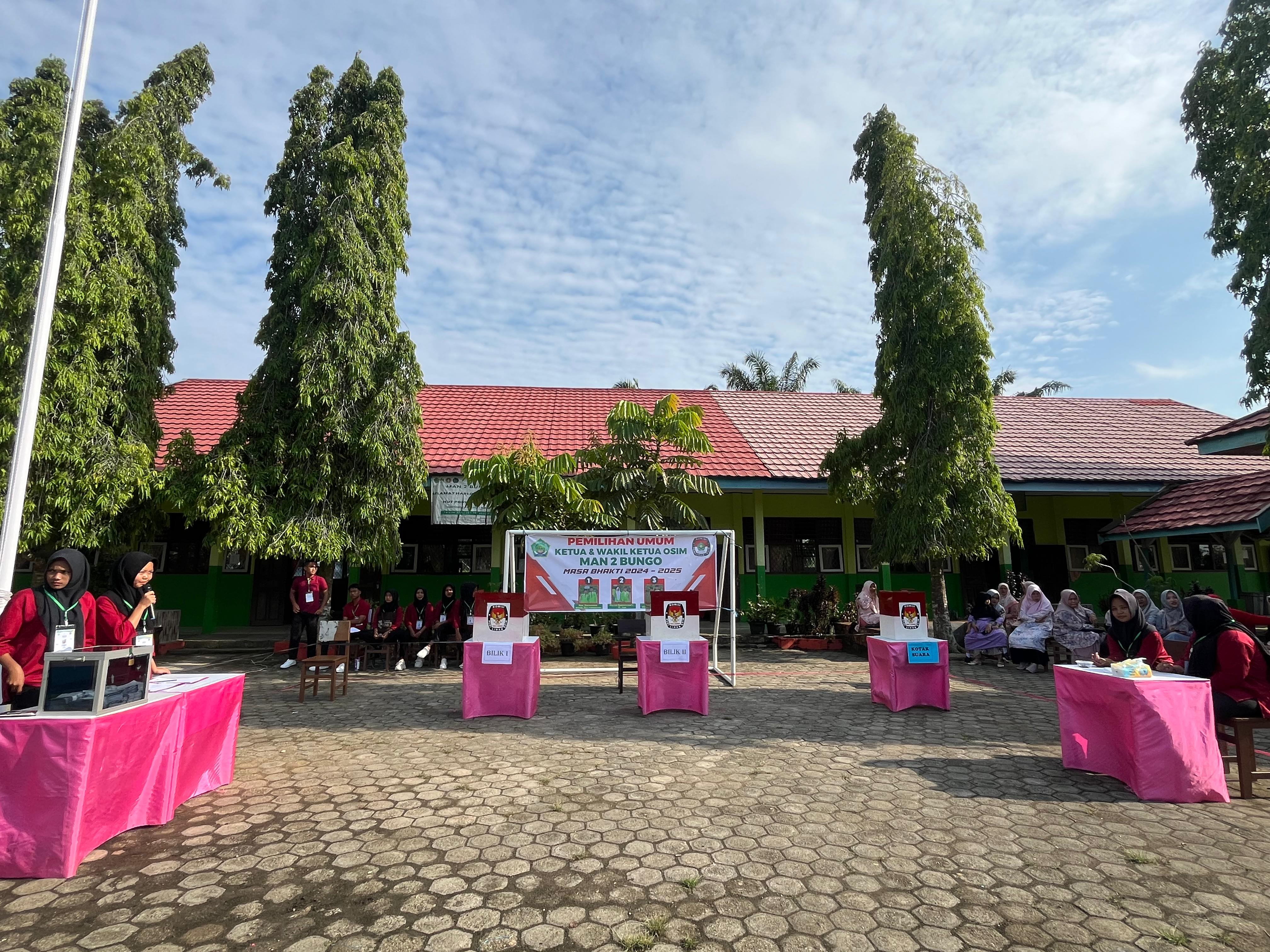 Pemilihan OSIM MAN 2 Bungo Digelar Layaknya Pemilu