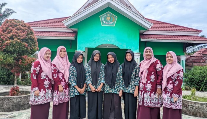 Delegasi OMI Matematika MAN 2 Bungo Jalani Kompetisi Dengan Tenang