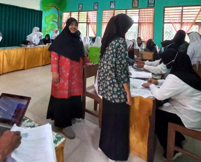 Hari Kedua Pemeriksaan Gratis, Puskesmas Muara Bungo II Fokuskan Edukasi Gizi & Kesehatan Reproduksi di MAN 2 Bungo