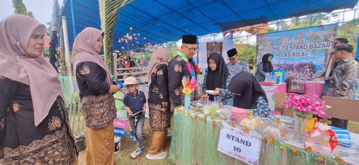 Kelas XII A Raih Juara 1 Lomba Stand di Ajang PORSEKA 2025