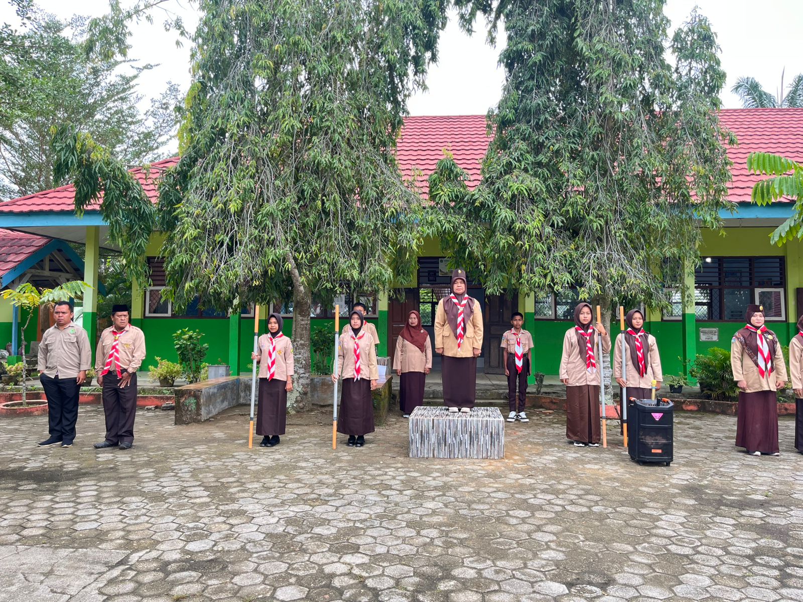 MAN 2 Bungo Gelar Upacara Peringatan Hari Pramuka Ke-64