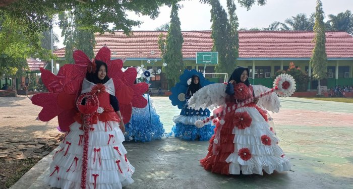 Finishing Tim Karnaval MAN 2 Bungo, Siap Meriahkan Pawai Pembangunan Kabupaten Bungo