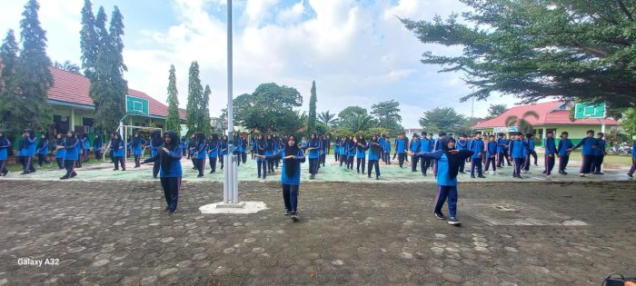 MAN 2 Bungo Gelar Senam Pagi Bersama, Wujudkan Siswa Sehat, Aktif, dan Berkarakter